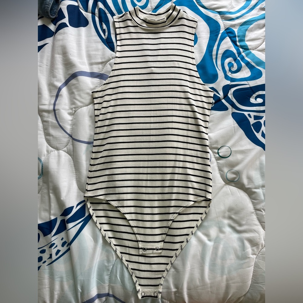 American Eagle Outfitters Body Suit